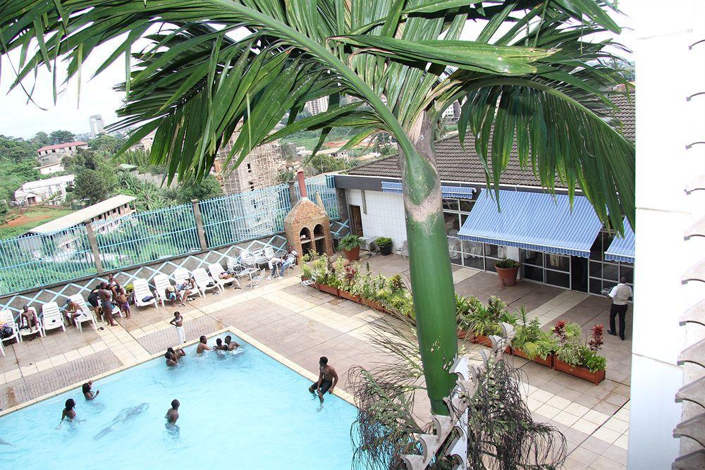 Hotel Franco Yaoundé Екстериор снимка