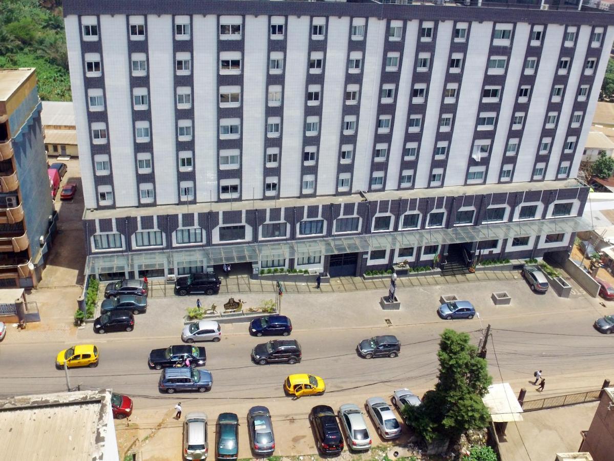 Hotel Franco Yaoundé Екстериор снимка