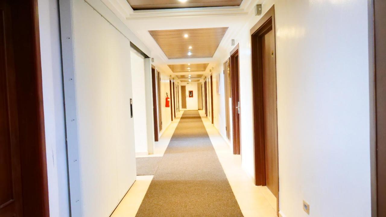 Hotel Franco Yaoundé Екстериор снимка