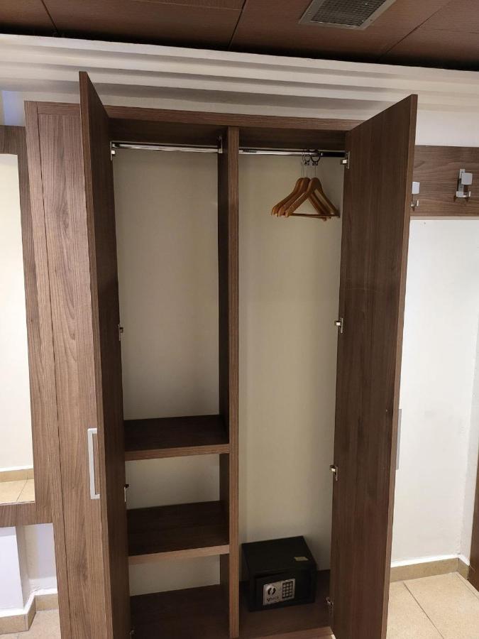 Hotel Franco Yaoundé Екстериор снимка