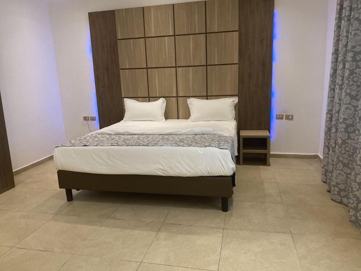 Hotel Franco Yaoundé Екстериор снимка