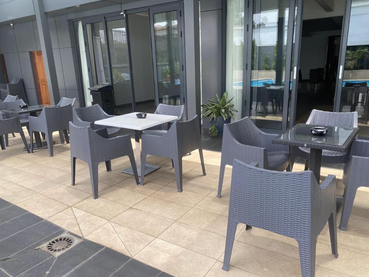Hotel Franco Yaoundé Екстериор снимка