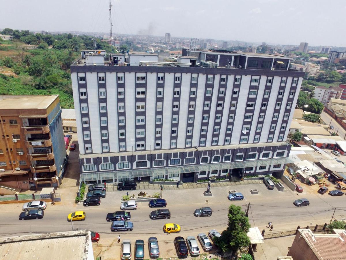 Hotel Franco Yaoundé Екстериор снимка